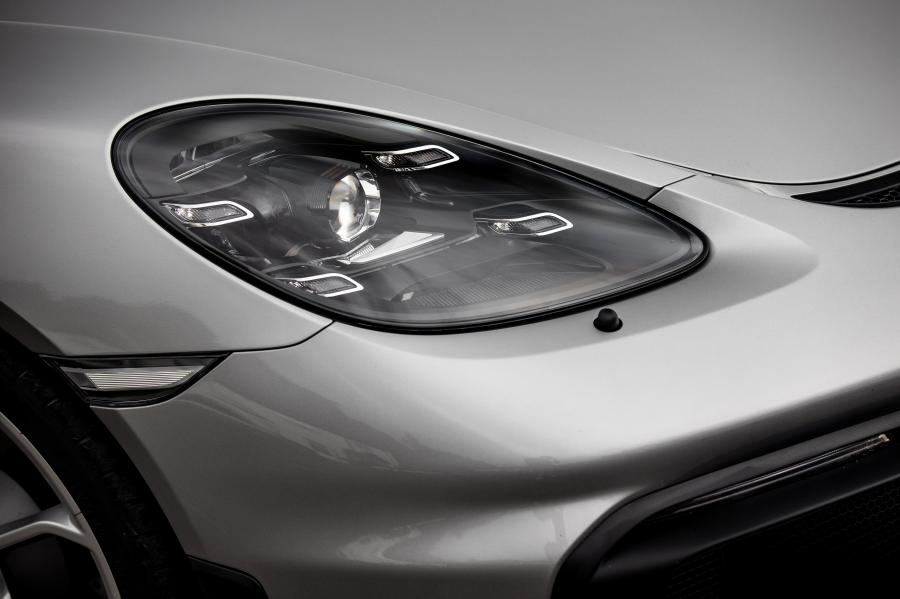 Детали экстерьера Porsche 718 Spyder (982) 2019 года  (WW) (фото 240 из 318)